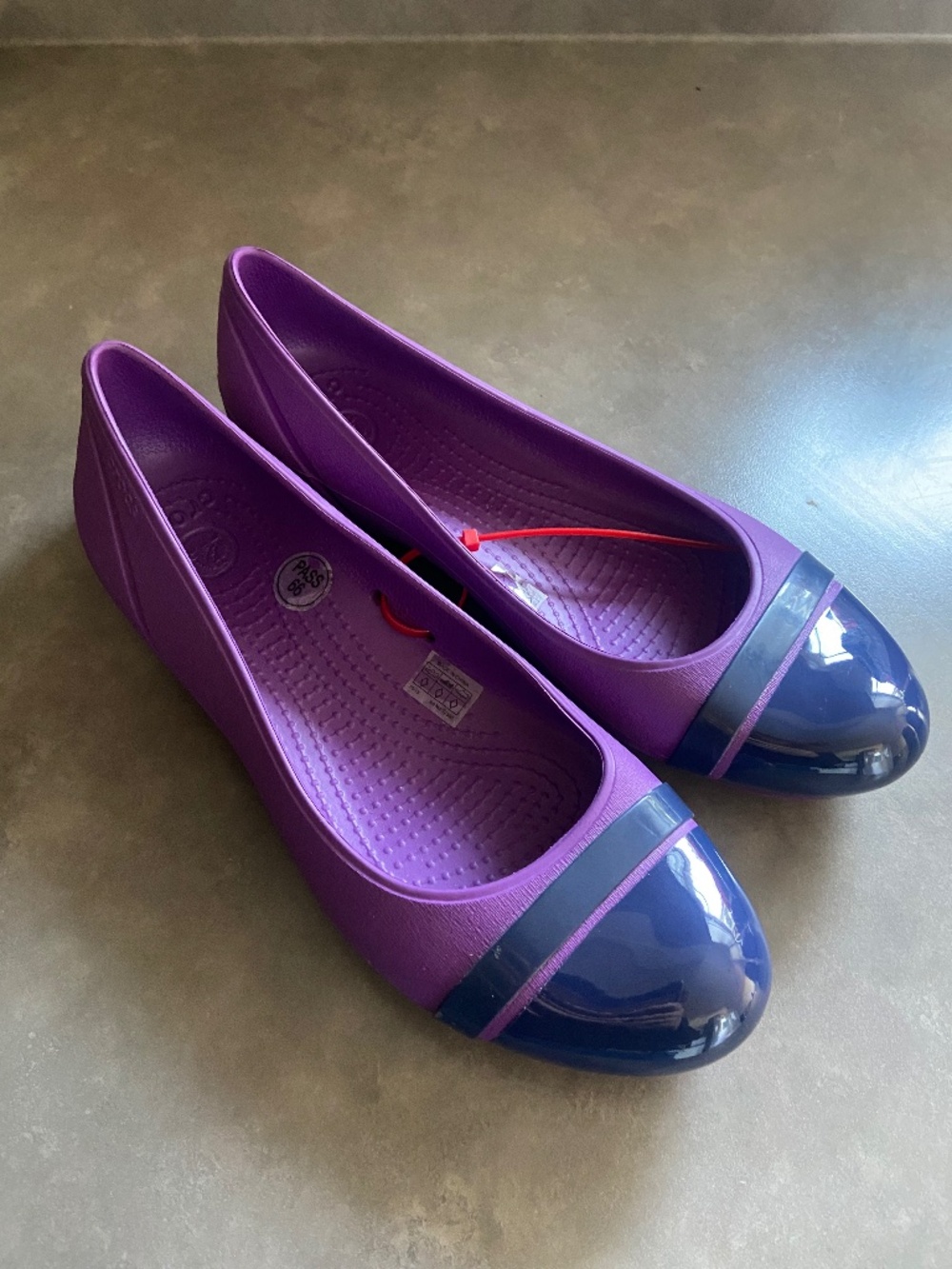 crocs Womens 7 M Cap-Toe 12300 Purple Navy Blue Ballet Flat Shoes Slip-On Loafer
